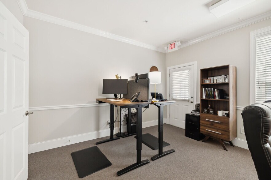 More Photos Of 321 Billingsly Ct, Franklin Office For Lease