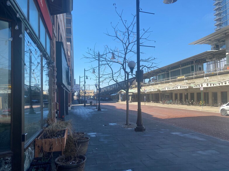 More Photos Of 1103 South Blvd, Oak Park General Retail For Sale