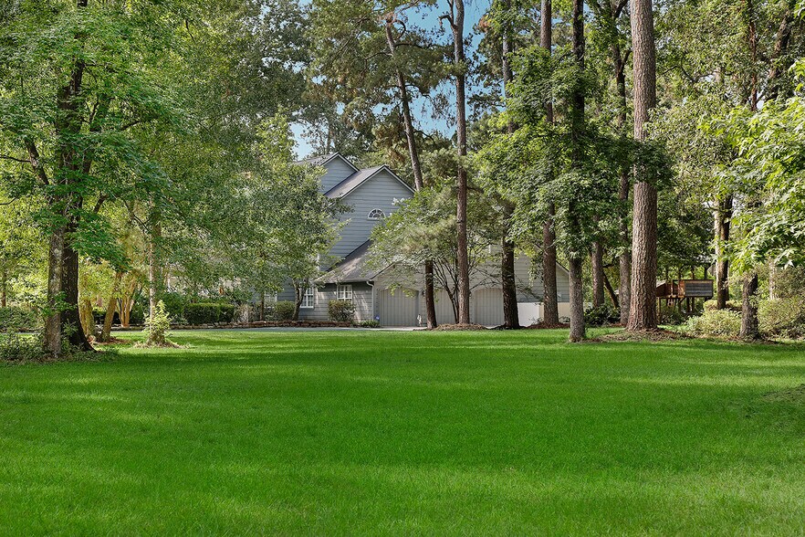 More Photos Of 15598 Bedford Ln, Conroe Specialty For Sale