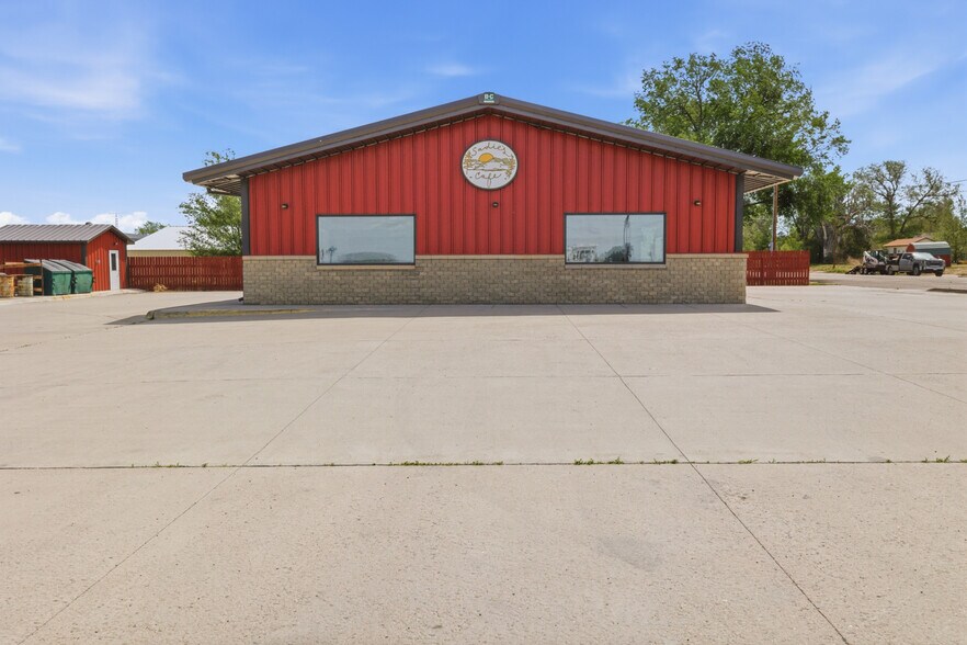 More Photos Of 515 W 5th St, Pine Bluffs Restaurant For Sale