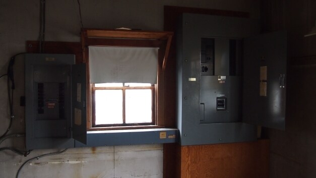 More Photos Of 324-326 Washington St, Walnutport Office For Sale