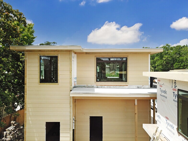 More Photos Of 963 Judiway St, Houston General Retail For Lease