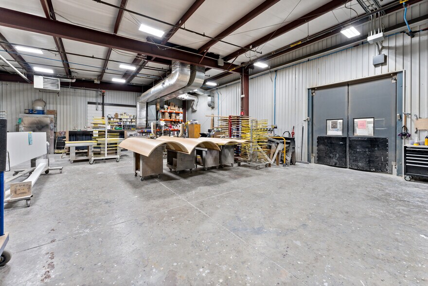 More Photos Of 115 Industrial Dr, Northampton Warehouse For Sale