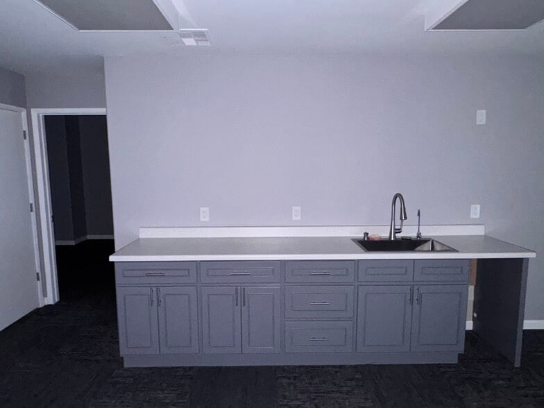 More Photos Of 5462 Pirrone Rd, Salida Research And Development For Lease