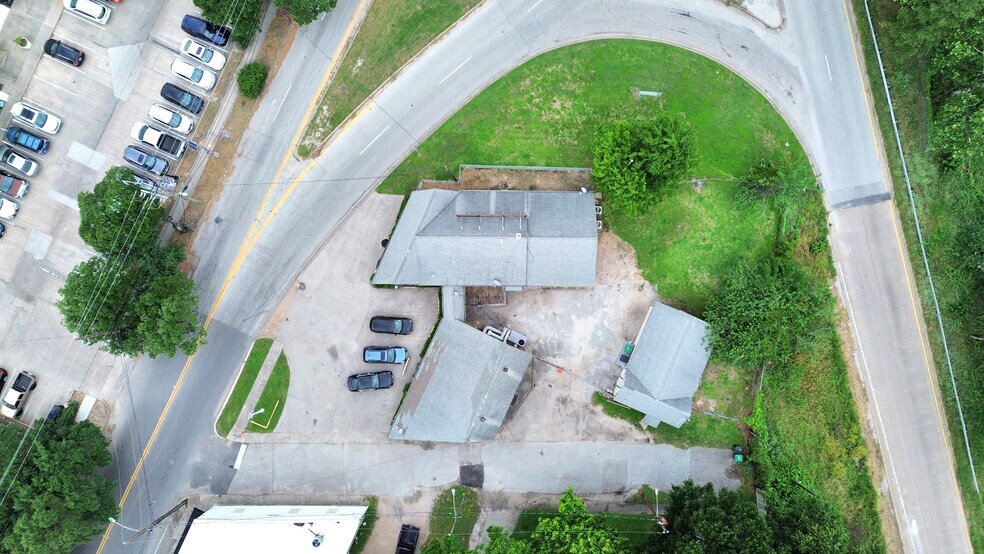 More Photos Of 3206 Houston Ave, Houston General Retail For Sale