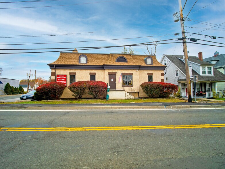 More Photos Of 18 N Liberty Dr, Stony Point Healthcare For Sale