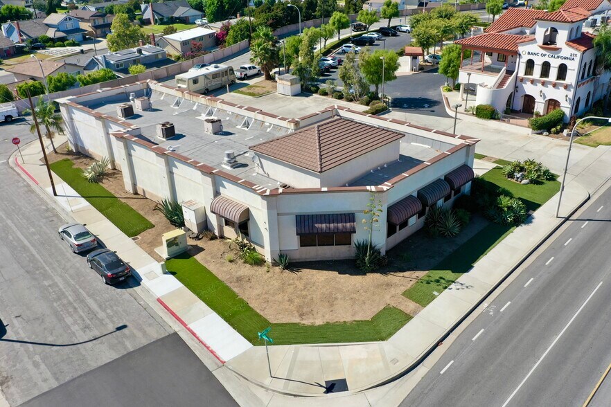 More Photos Of 239 N Brea Blvd, Brea Freestanding For Lease