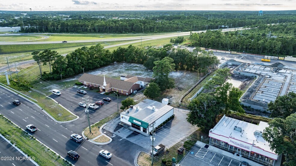 Primary Photo Of 7015 Market St, Wilmington Freestanding For Sale