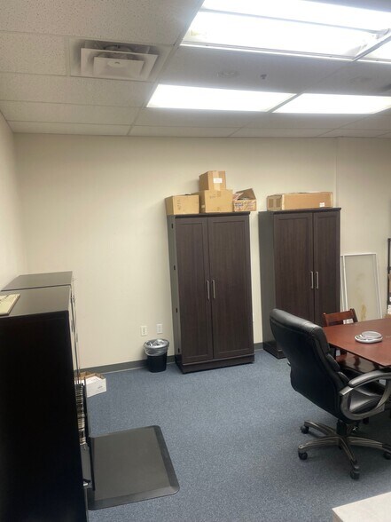 More Photos Of 476 Heritage Park Blvd, Layton Office For Lease