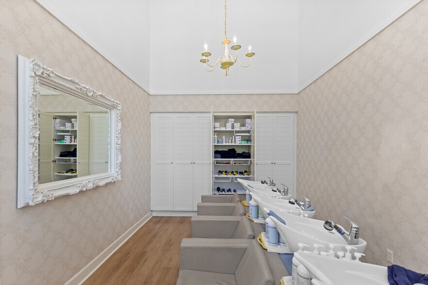 More Photos Of , Honolulu Multifamily For Sale