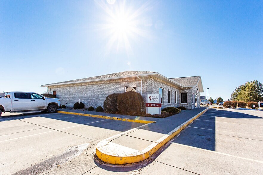 More Photos Of 1263 Bennett Ave, Burley Medical For Sale