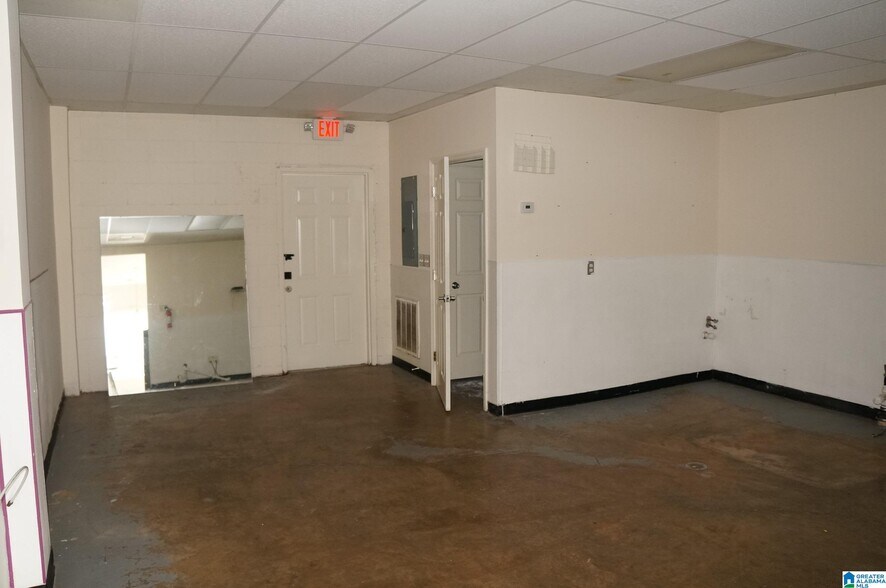 More Photos Of 103-107 N Norton Ave, Sylacauga Storefront For Sale