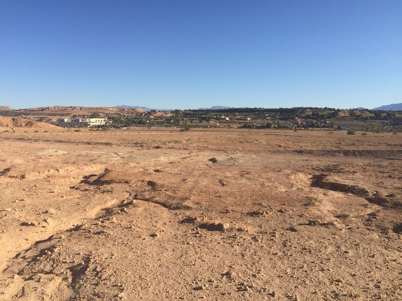 More Photos Of 1311 W Pioneer Blvd, Mesquite Land For Sale