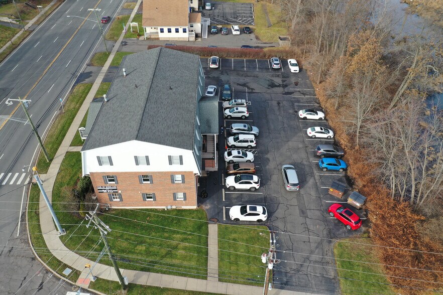 More Photos Of 344-350 Silas Deane Hwy, Wethersfield Medical For Lease