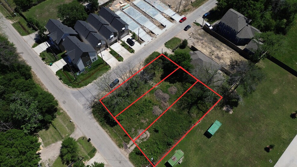 More Photos Of 5600 Bertellis ln, Houston Land For Sale