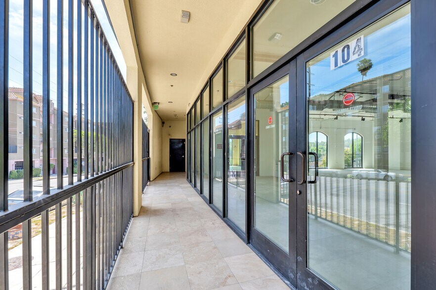 More Photos Of 4671-4681 Huntington Dr S, Los Angeles Storefront Retail Office For Lease