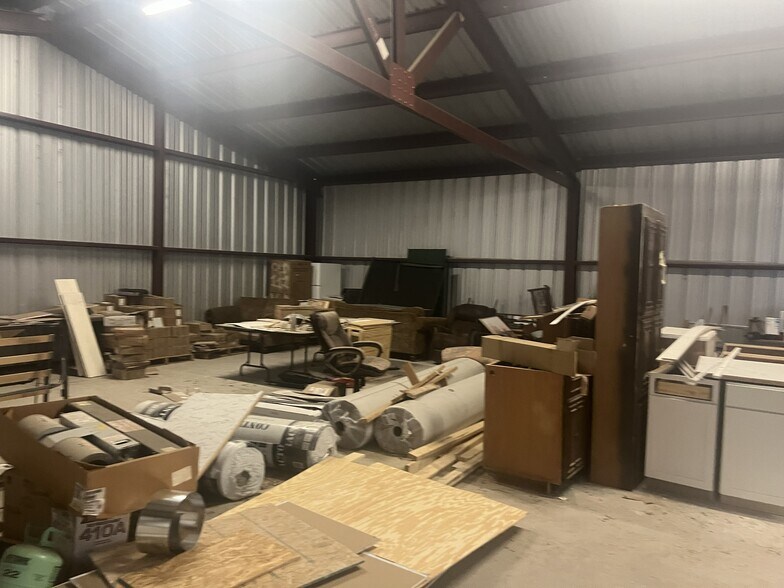 More Photos Of 1700 Elliott St, Breckenridge Warehouse For Lease