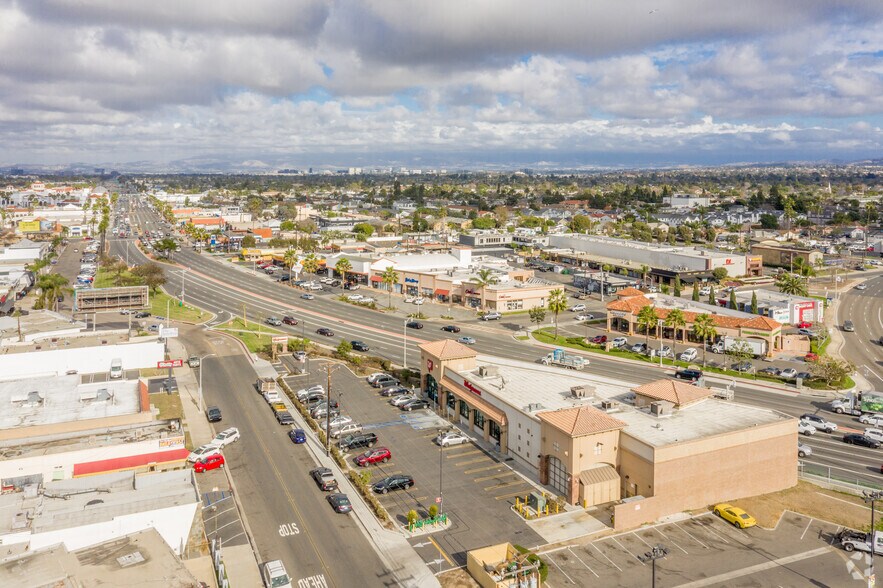 More Photos Of 1700-1712 Newport Blvd, Costa Mesa Freestanding For Lease
