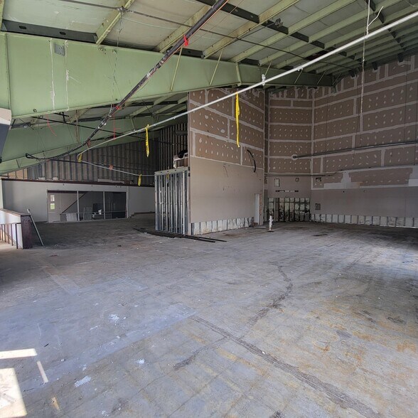 More Photos Of 4141 Linglestown Rd, Harrisburg General Retail For Lease