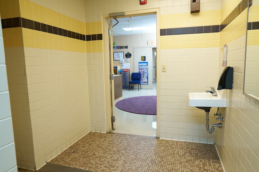 More Photos Of 309 S Scott St, Senatobia Daycare Center For Sale