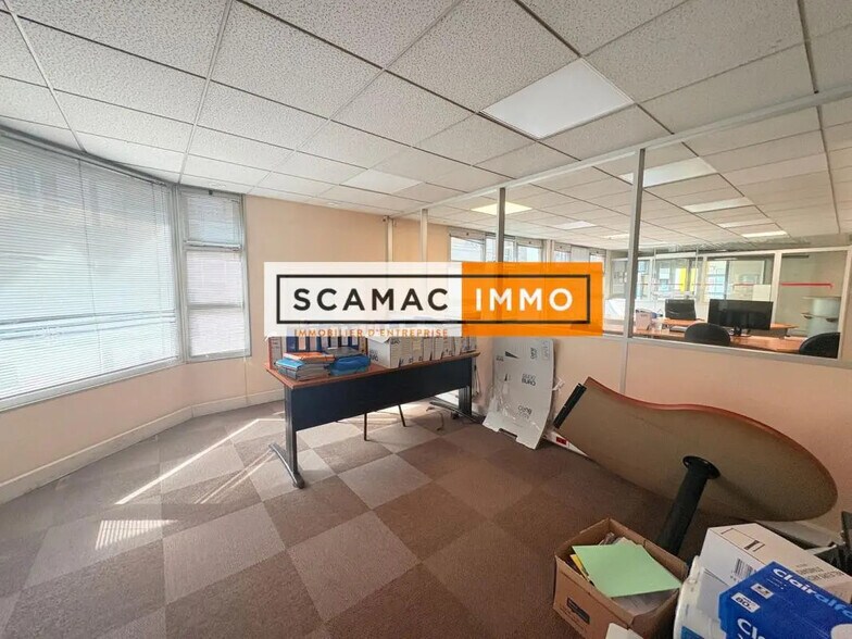 More Photos Of , Ivry-sur-Seine Office For Sale