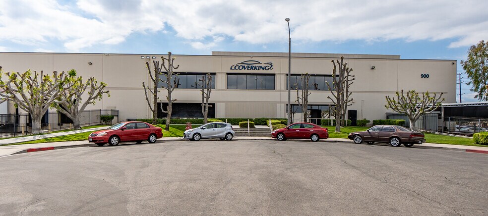 More Photos Of 900-912 E Arlee Pl, Anaheim Warehouse For Lease