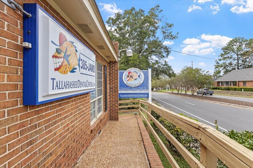More Photos Of 235-237 John Knox Rd, Tallahassee Medical For Sale