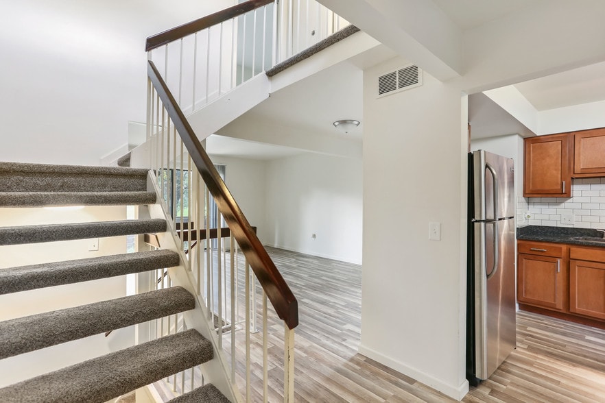 More Photos Of 2154 Hyde Park Rd, Detroit Apartments For Sale