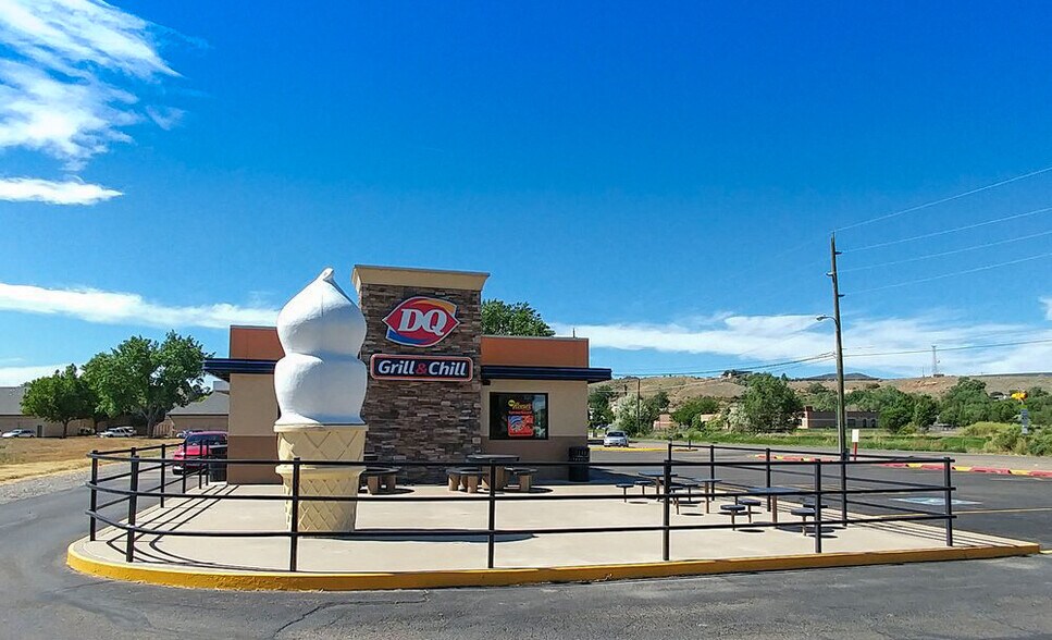 Primary Photo Of 272 Linden Ave, Grand Junction Fast Food For Sale