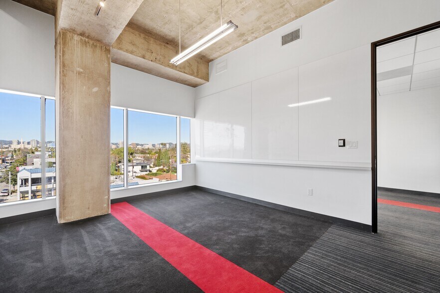 More Photos Of 2566 Overland Ave, Los Angeles Medical For Lease