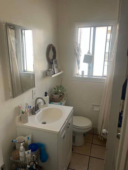 More Photos Of 1068 McDonald Ave, Wilmington Multifamily For Sale