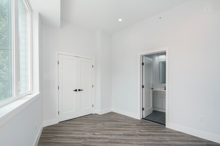 More Photos Of 2301 Frankford Ave, Philadelphia Apartments For Sale