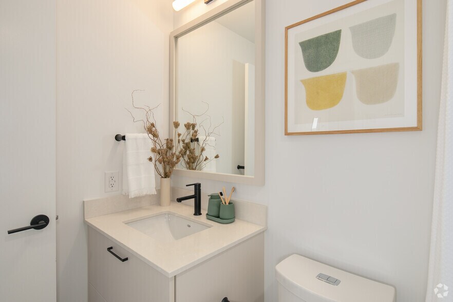 More Photos Of 325 Royal Commons, Victoria Apartments For Lease