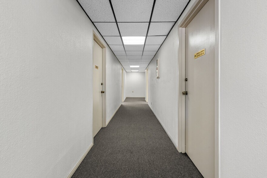 More Photos Of 105 N Rose St, Escondido Office For Lease