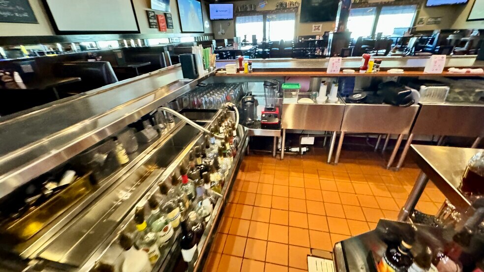 More Photos Of 3333 Hwy 10 E, Moorhead Restaurant For Sale
