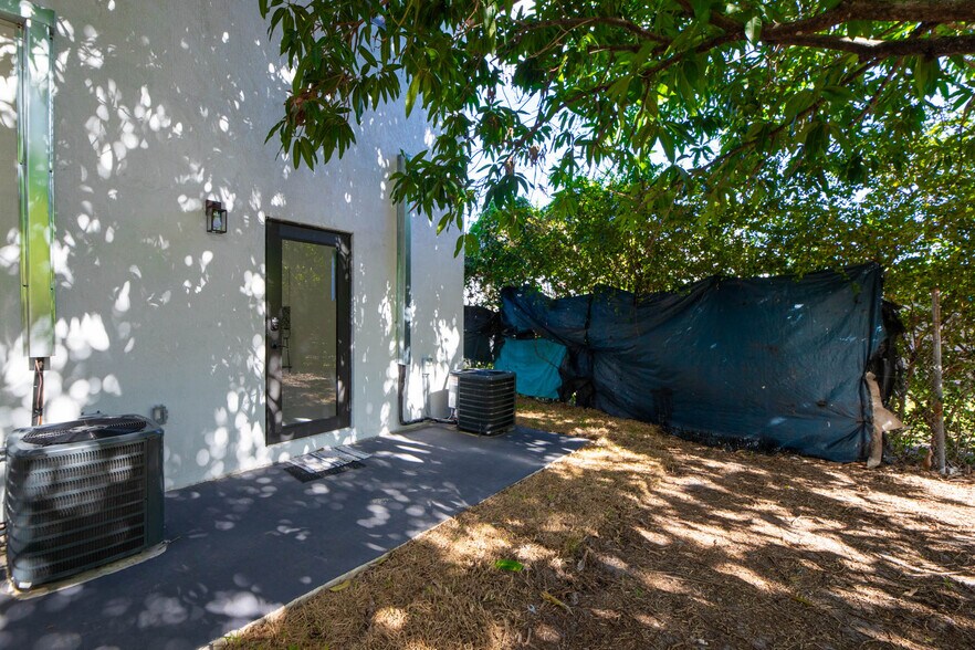 More Photos Of 742 NW 70th St, Miami Apartments For Sale