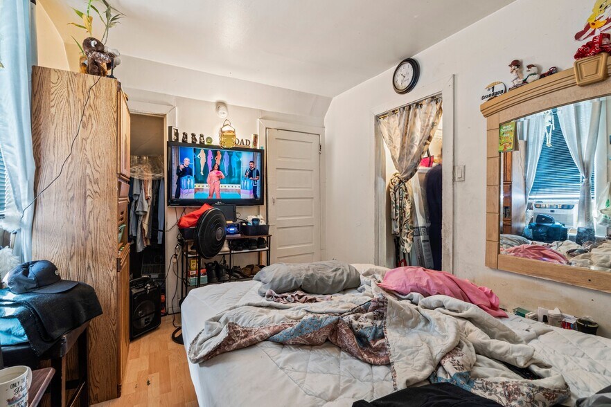 More Photos Of 129-131 E Roosevelt Blvd, Philadelphia Apartments For Sale