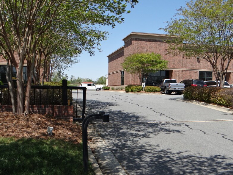 More Photos Of 45 Odell School Rd, Concord Light Distribution For Lease