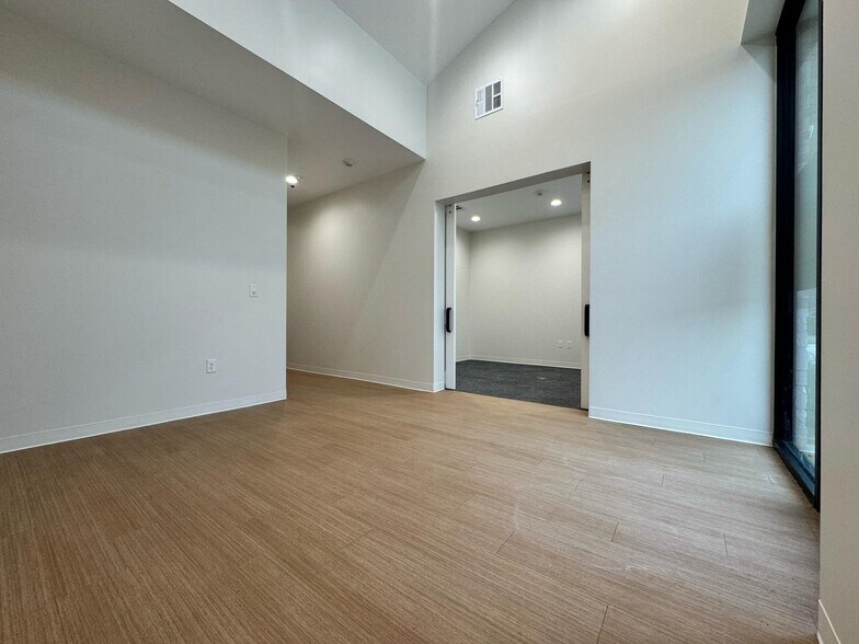 More Photos Of 1400 N Coit Rd, McKinney Unknown For Lease