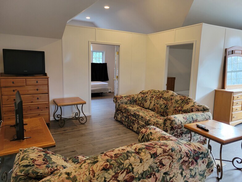 More Photos Of , Campbell Hall Office For Sale