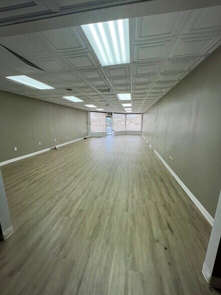 More Photos Of 1845-1849 Straight Path, Lindenhurst Freestanding For Lease