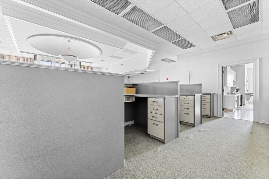 More Photos Of 8710 Hwy 69 S, Tuscaloosa Bank For Sale