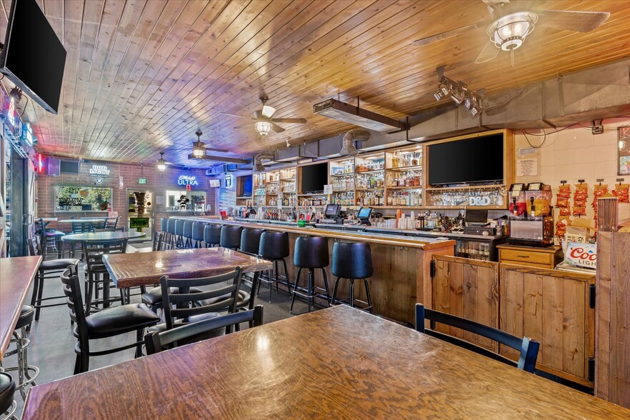 More Photos Of 315 5th St, Marysville Loft Creative Space For Sale