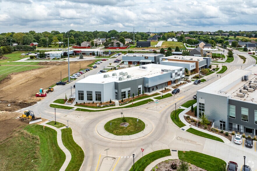 More Photos Of 8320 Glynoaks Dr, Lincoln General Retail For Lease