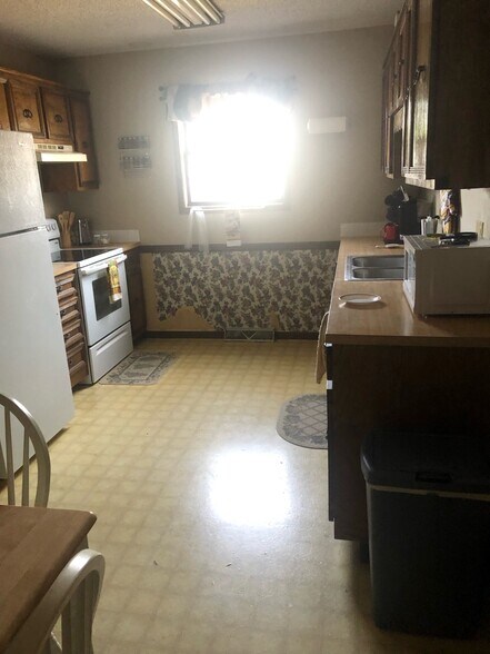 More Photos Of 802 W Wakefield Ave, Sikeston Apartments For Sale