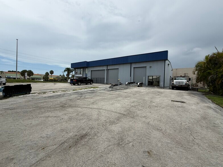 Primary Photo Of 1851 N Powerline Rd, Pompano Beach Warehouse For Lease