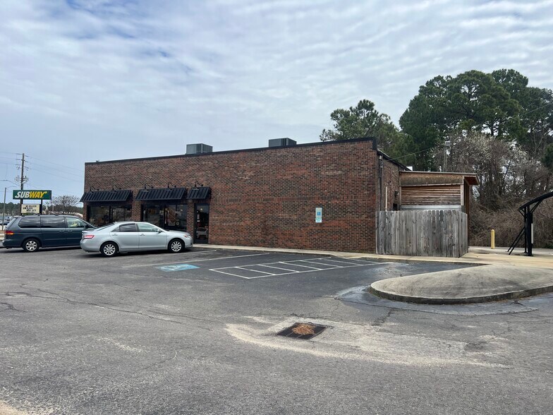 More Photos Of 5025 Santa Fe Dr, Fayetteville General Retail For Sale