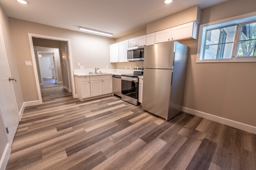 More Photos Of 1449 Hillside Dr, Reno Apartments For Sale