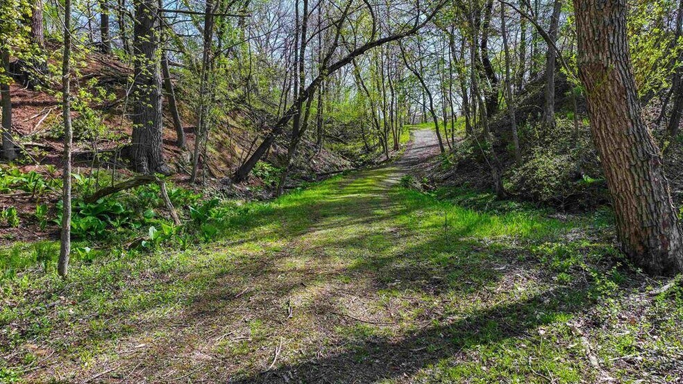 More Photos Of E3192 Apple Tree Ln, Waupaca Hospitality For Sale