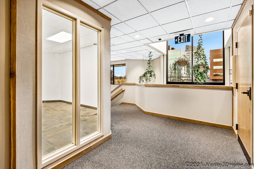 More Photos Of 471 W 36th Ave, Anchorage Office For Lease